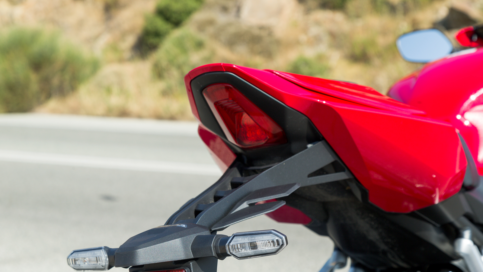 Honda CBR 650R E-Clutch 