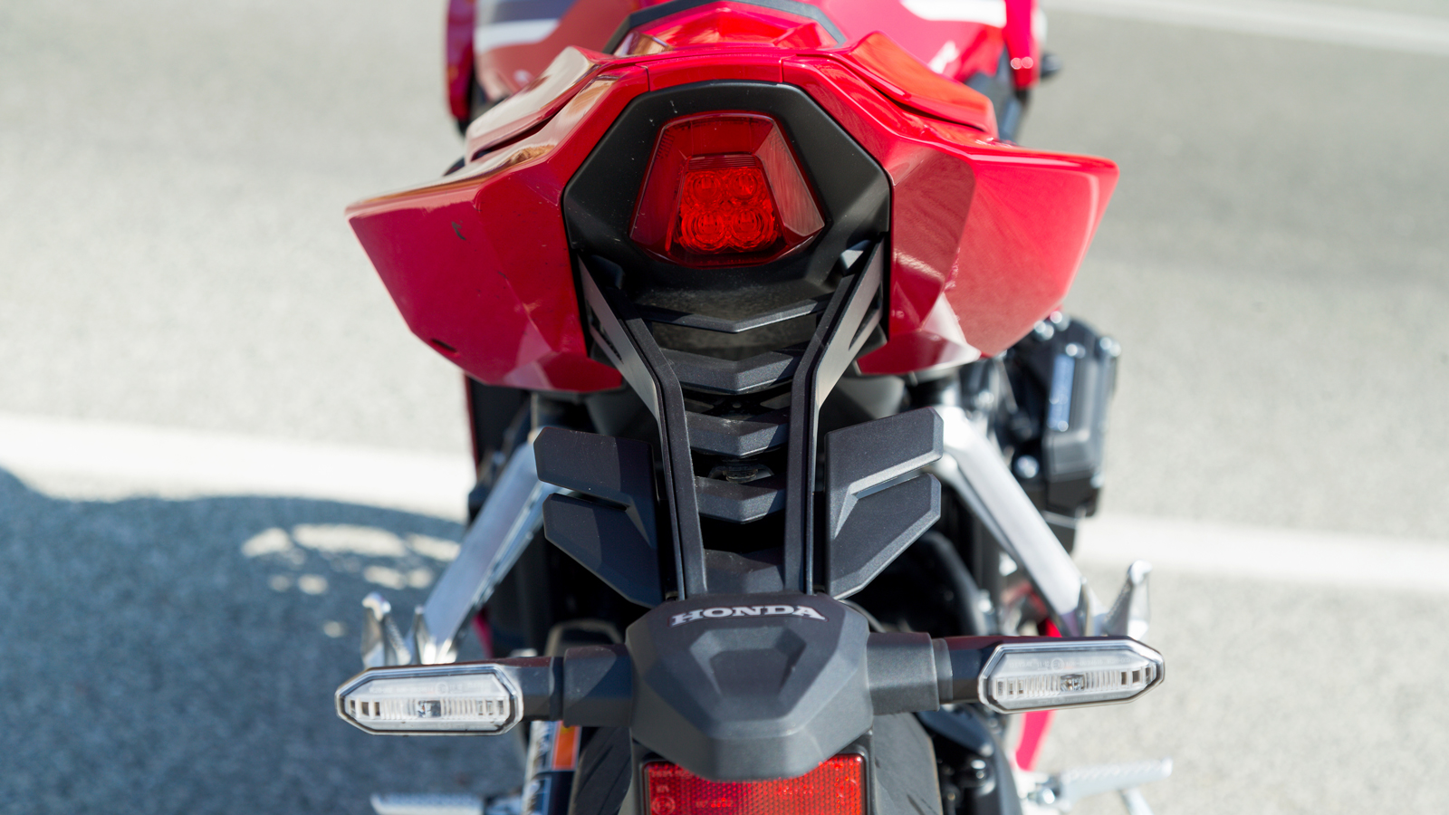 Το πίσω LED φανάρι 