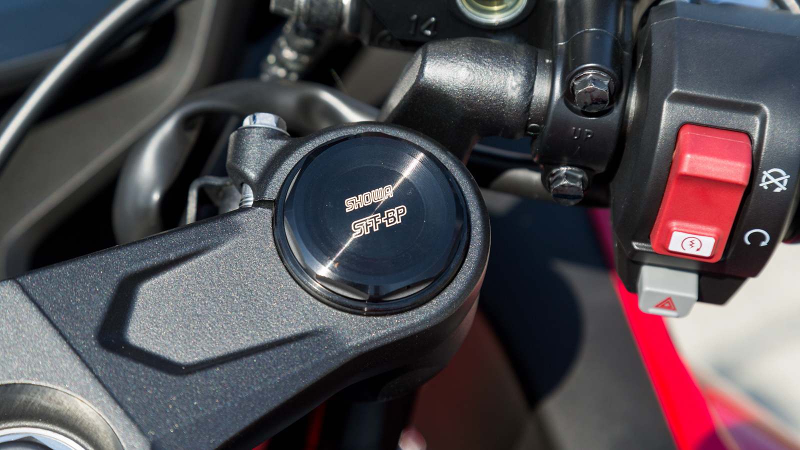 Honda CBR 650R E-Clutch - Test