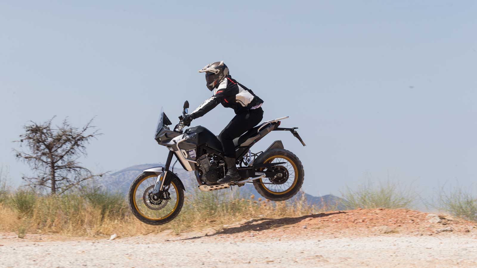 Συνήθως τις νέες ασιατικές εταιρείες τις προσεγγίζουμε με την φράση «Πες μου τι παίρνω για αυτά που δίνω». Είναι σκληρό, αλλά εκεί καταλήγει η κουβέντ