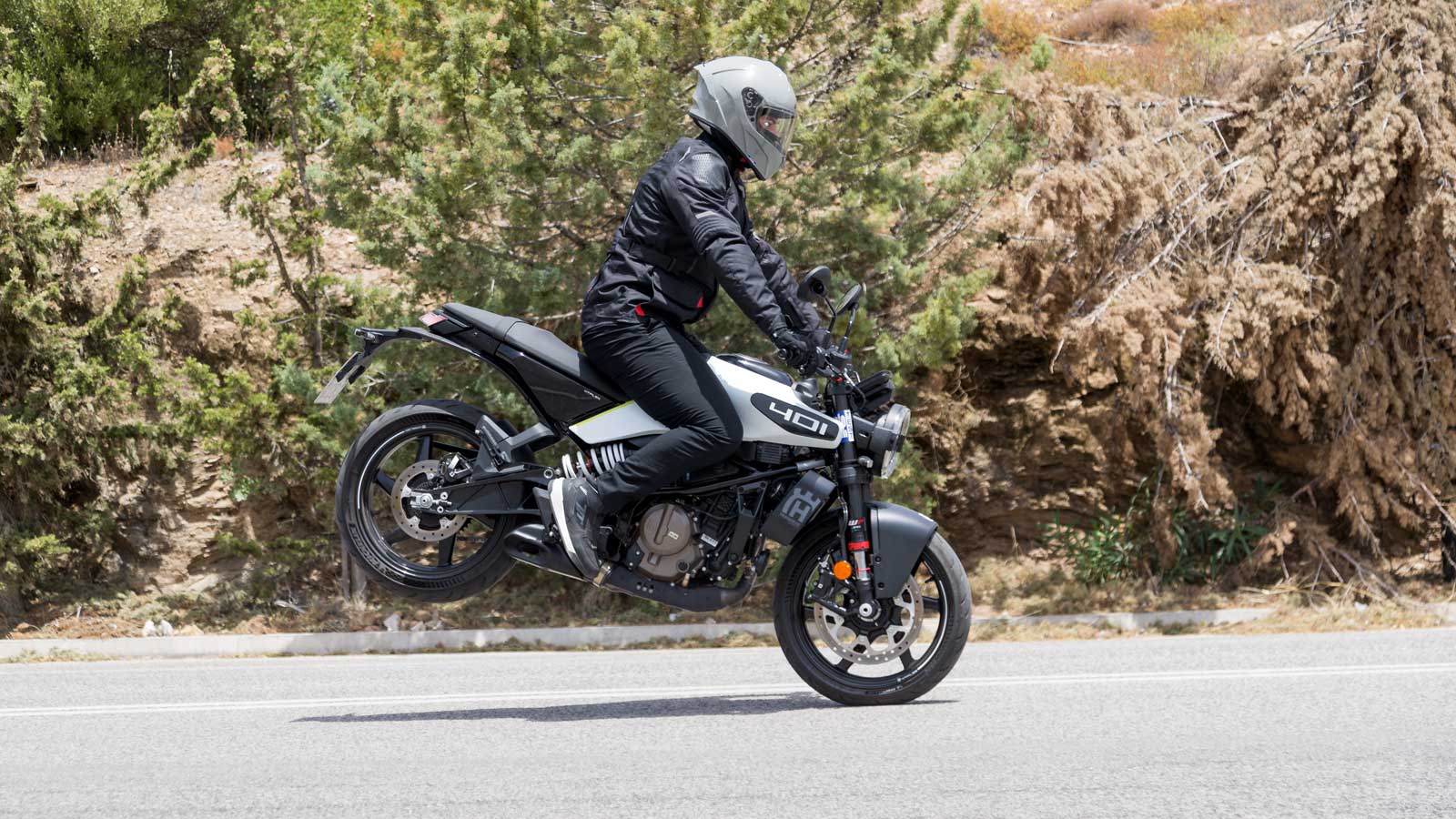 Husqvarna Vitpilen 401: Υποψήφιο για Best Commuter by LS2