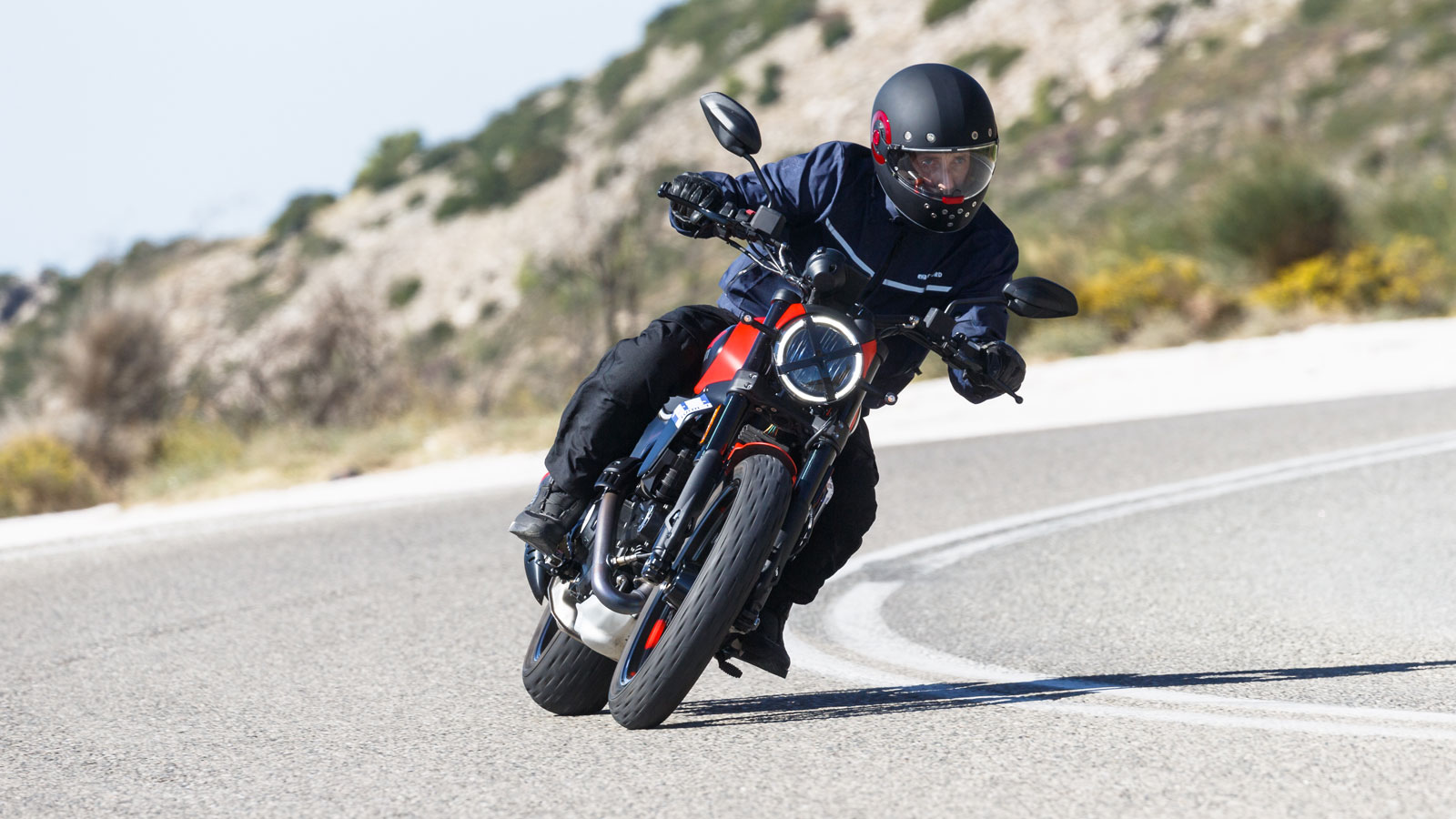 Ducati Scrambler Full Throttle - Test