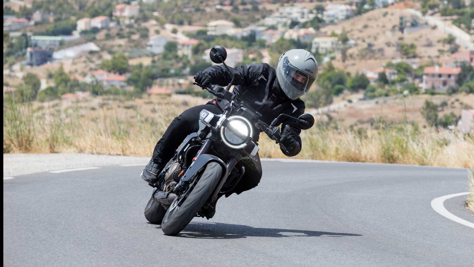 Husqvarna Vitpilen 401: Υποψήφιο για Best Commuter by LS2