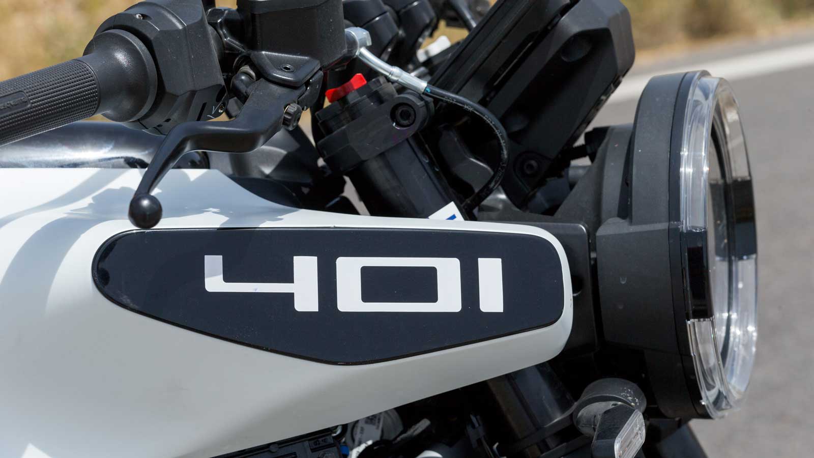 Husqvarna Vitpilen 401: Υποψήφιο για Best Commuter by LS2