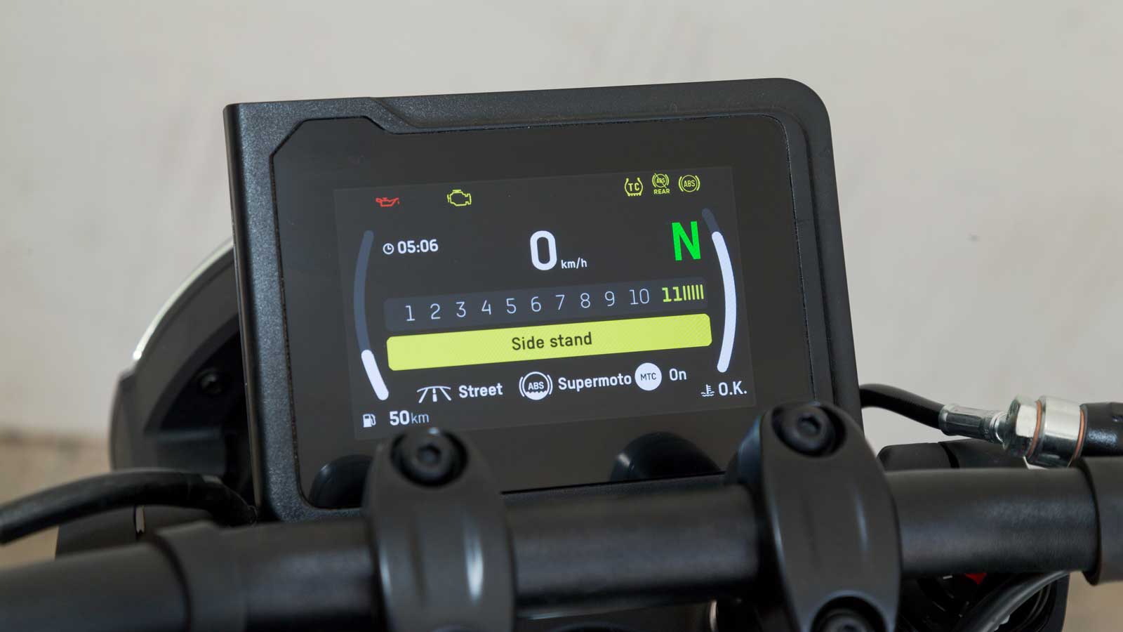 Husqvarna Vitpilen 401 – Πλούσιος εξοπλισμός και Euro5+ αναβάθμιση