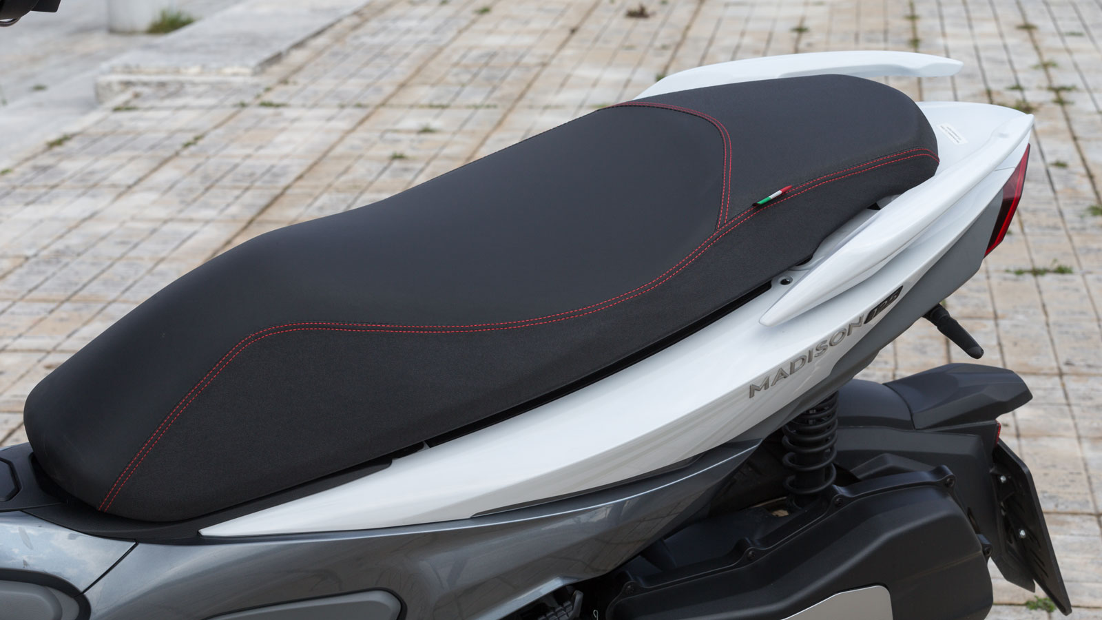 Malaguti Madison 125: Υποψήφιο για Best Scooter by LS2