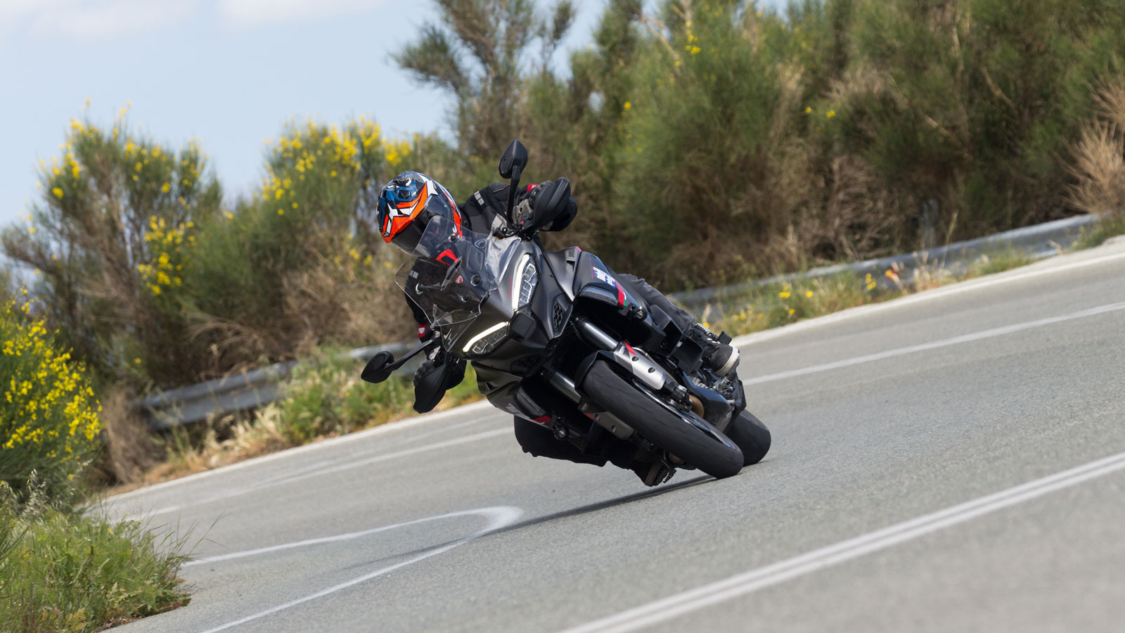 Ducati Multistrada V4 S Grand Tour - Test