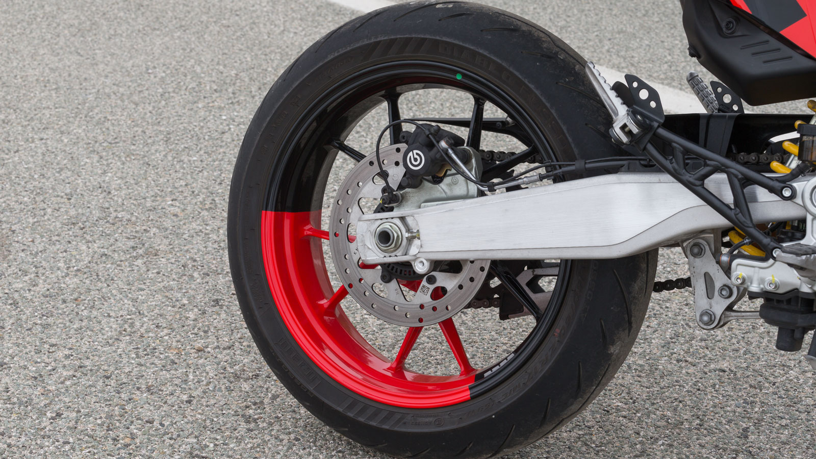 Ducati Hypermotard 698 Mono RVE - Test