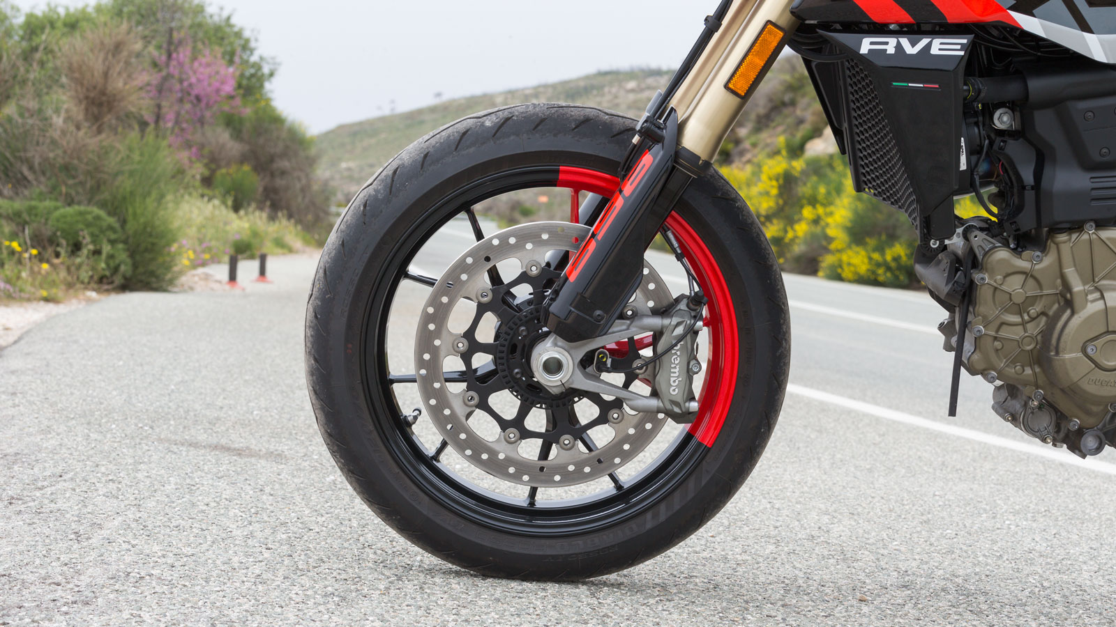 Ducati Hypermotard 698 Mono RVE - Test