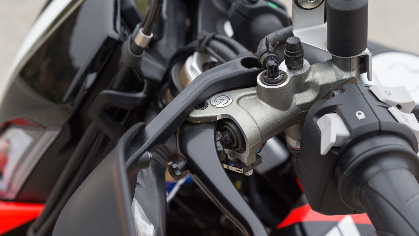 Ducati Hypermotard 698 Mono RVE - Test