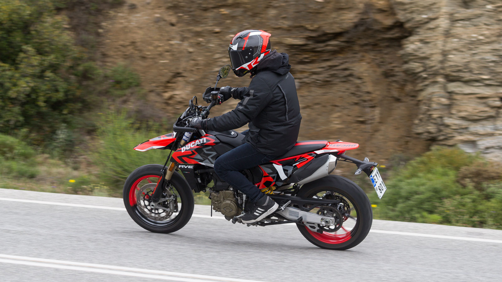 Ducati Hypermotard 698 Mono RVE - Test