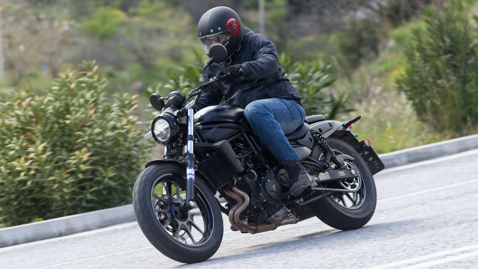 Kawasaki Eliminator 500 – Υποψήφιο για Best Commuter by LS2