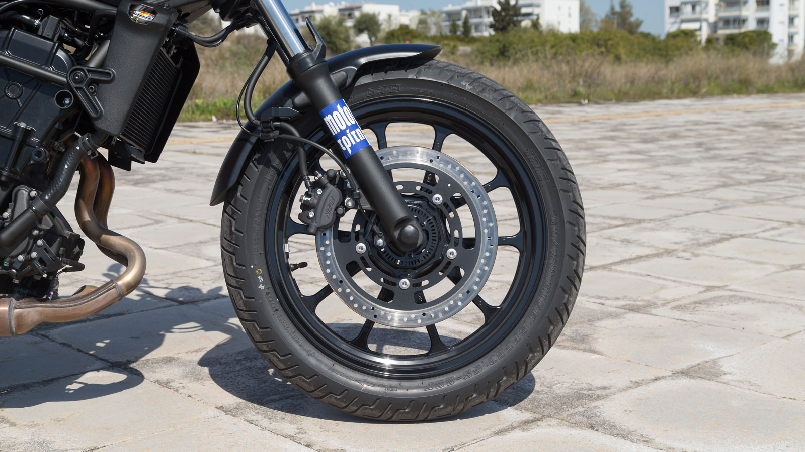 Kawasaki Eliminator 500 – Υποψήφιο για Best Commuter by LS2