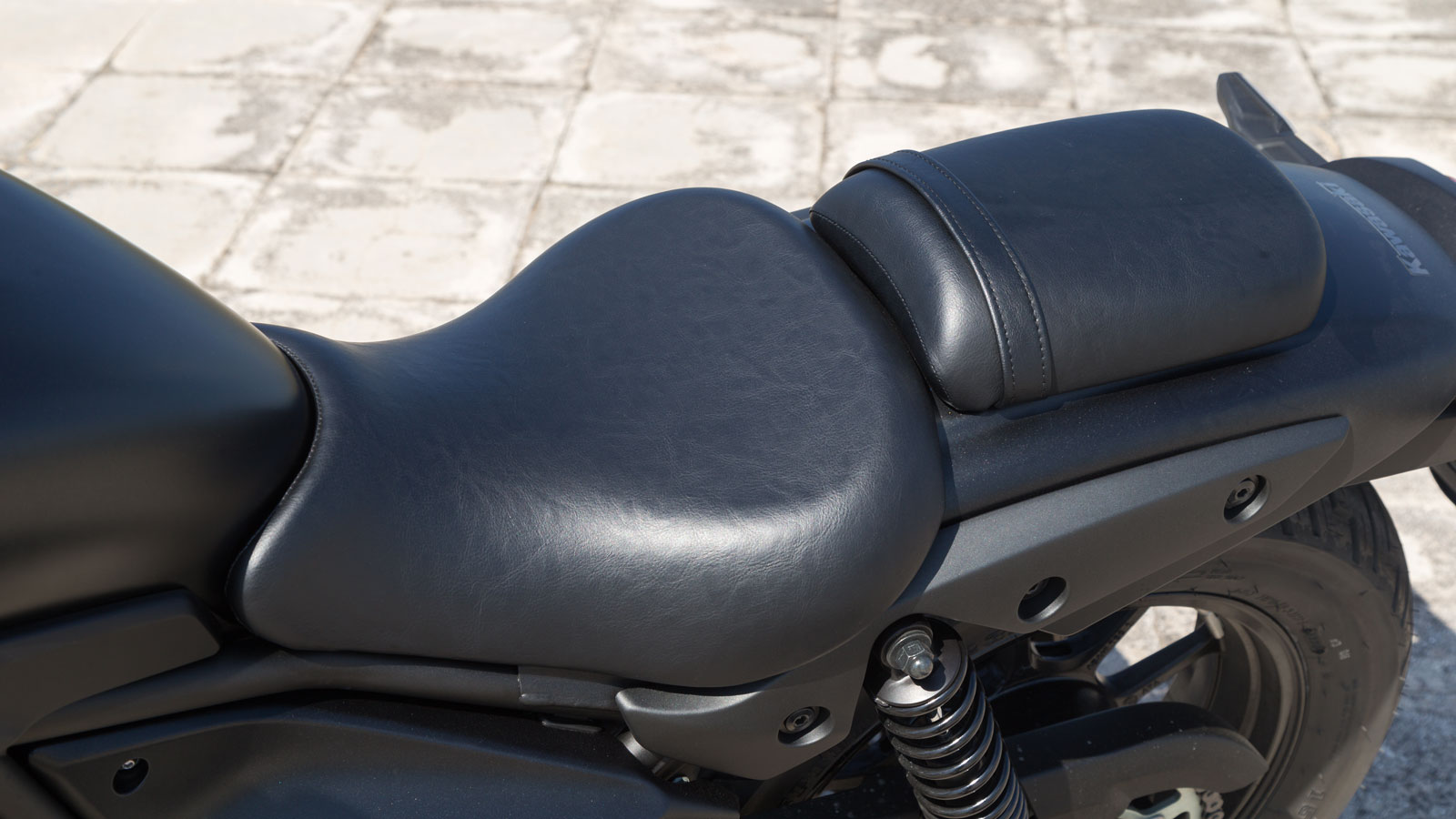 Kawasaki Eliminator 500 – Υποψήφιο για Best Commuter by LS2