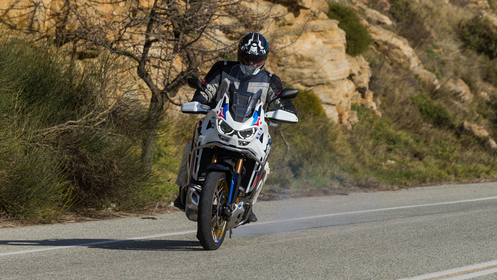 Honda CRF1100 Africa Twin Adventure ES DCT - Test