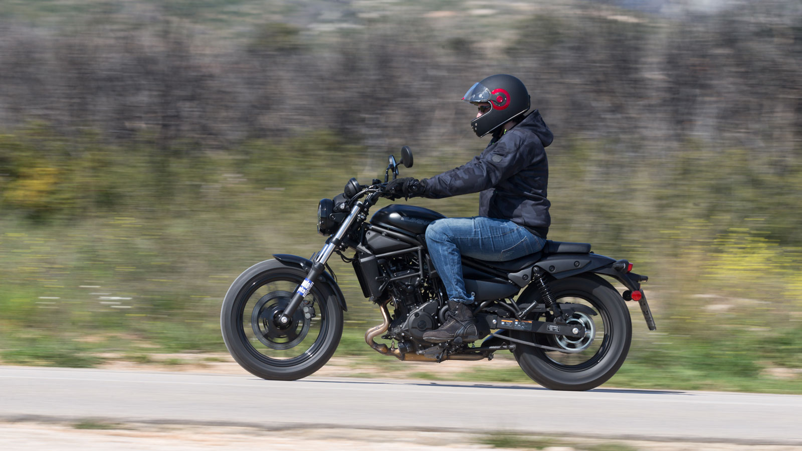 Kawasaki Eliminator 500 – Υποψήφιο για Best Commuter by LS2