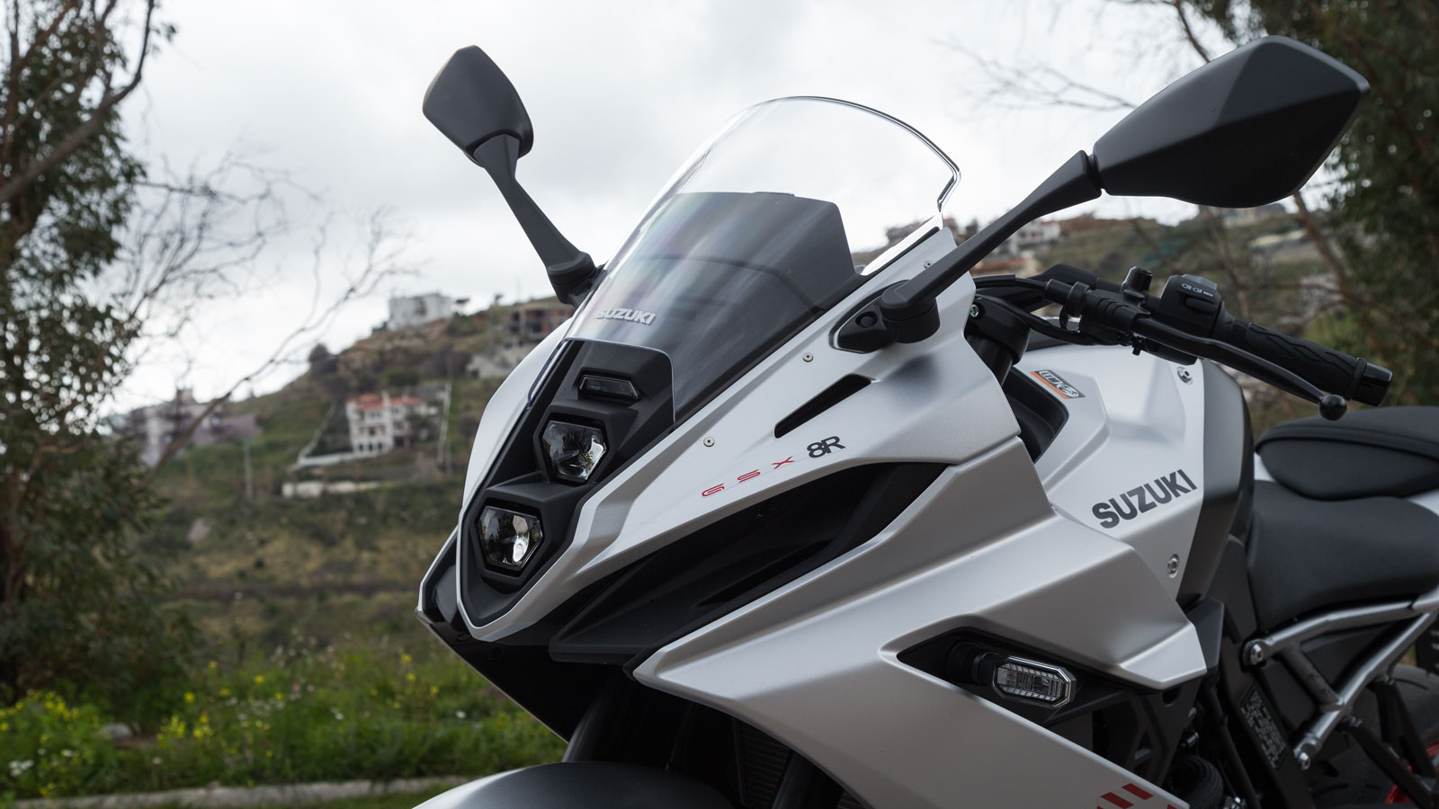Suzuki GSX-8R - Test