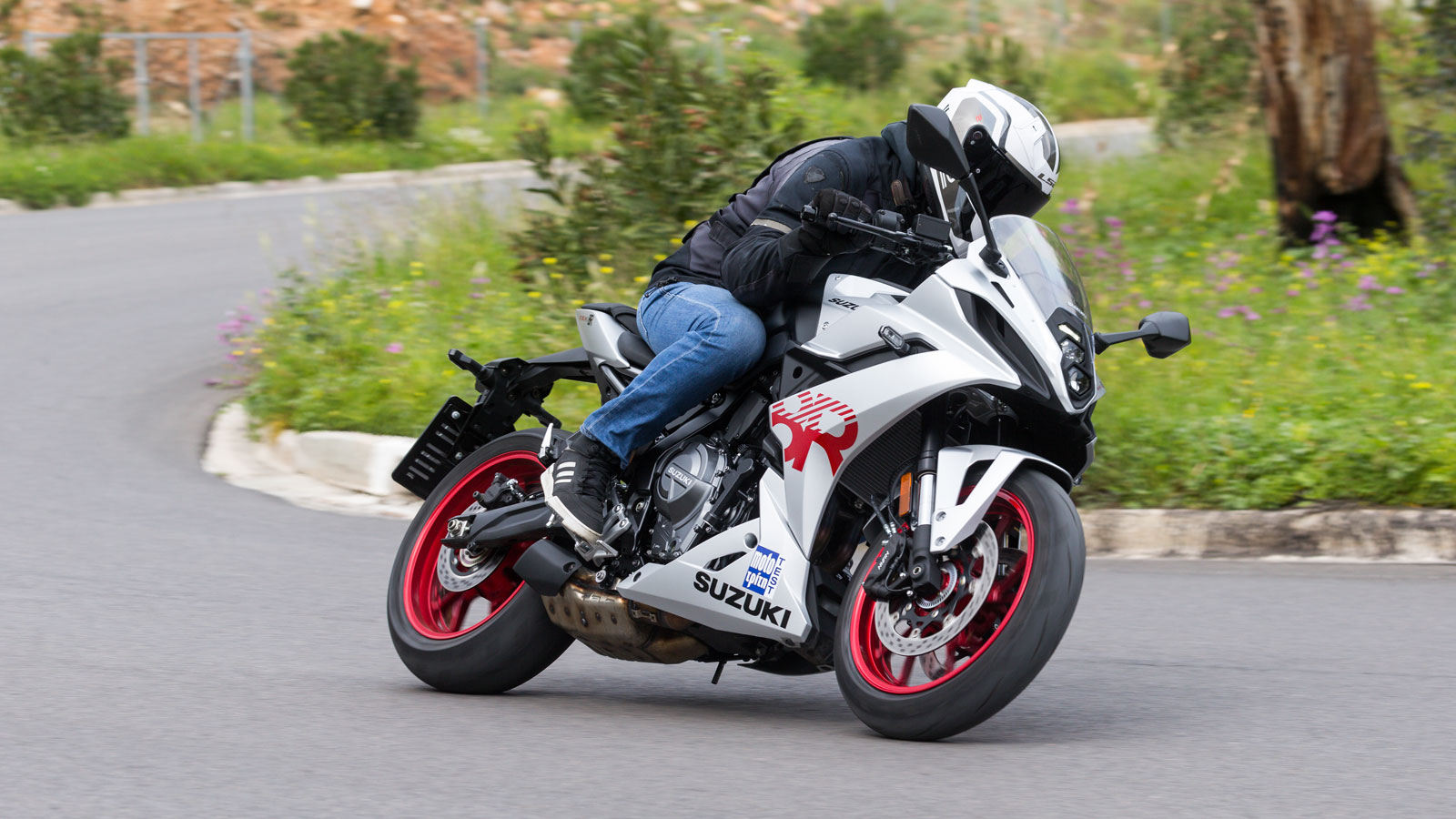 Suzuki GSX-8R - Test