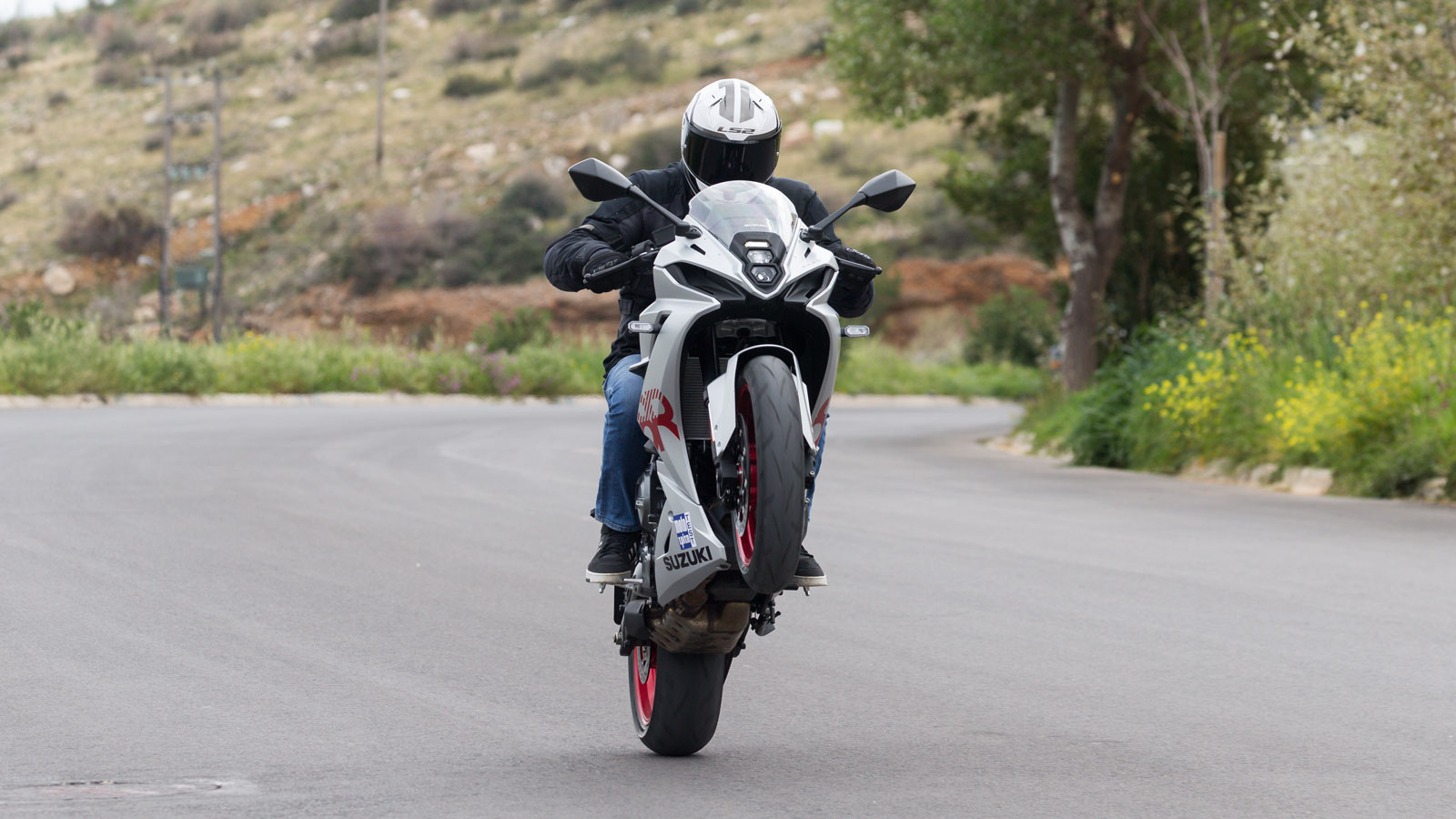 Suzuki GSX-8R - Test