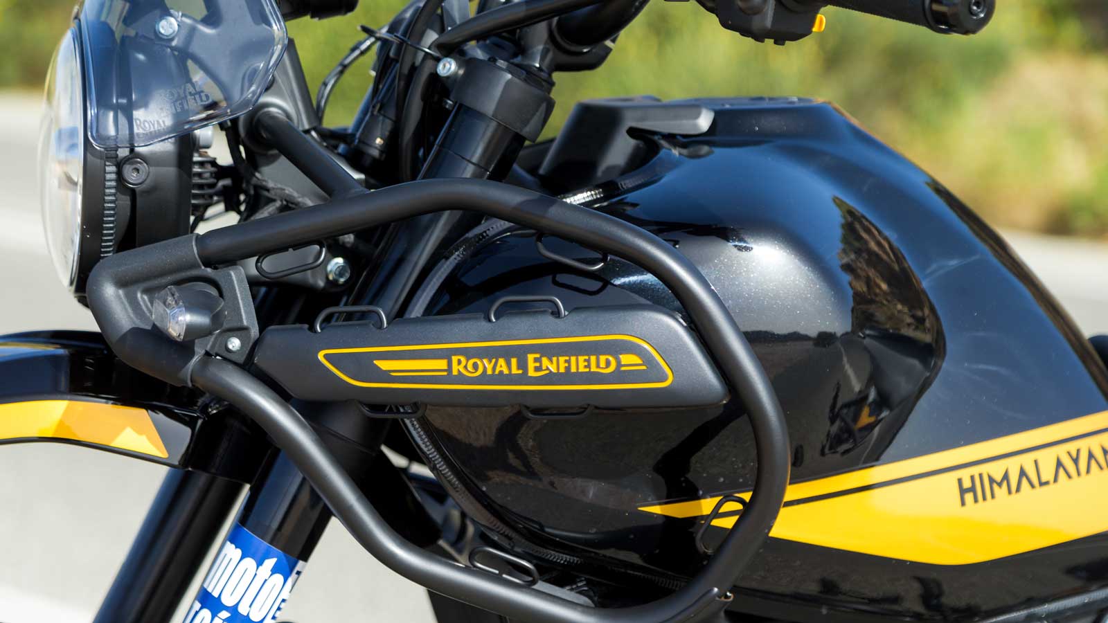 Το φτερό έχει μεγαλώσει και έχει αλλάξει σχήμα, ενώ το ίδιο έχει συμβεί και στο ντεπόζιτο, το οποίο μεγάλωσε και κατά δύο λίτρα, αγγίζοντας τα 17.