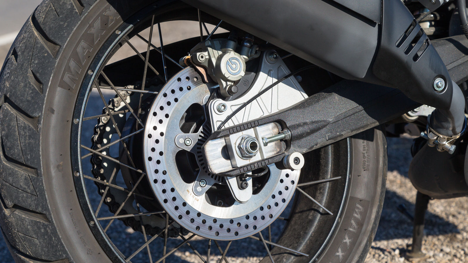 QJMOTOR SVT 650X - Test  