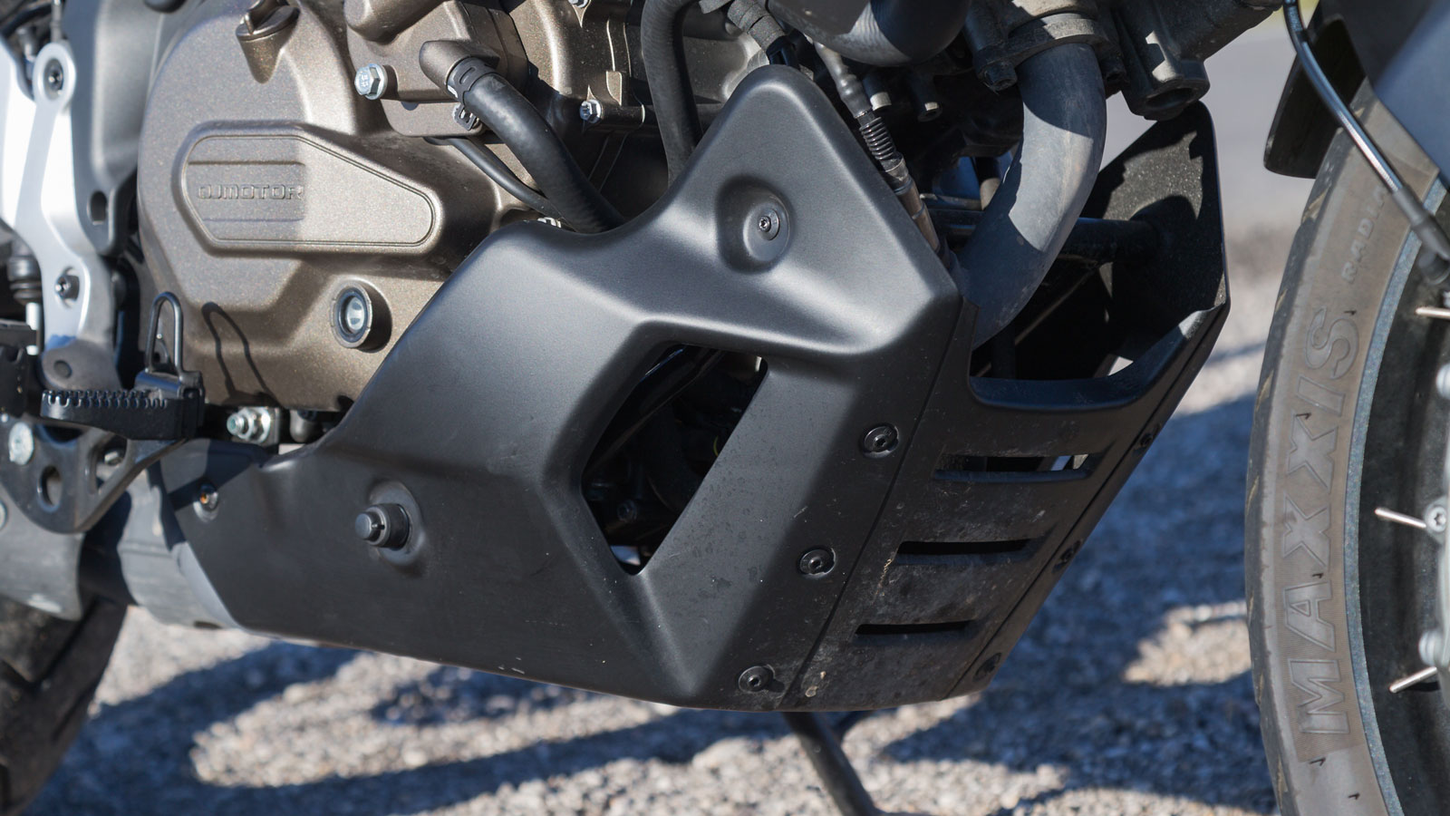 QJMOTOR SVT 650X - Test  