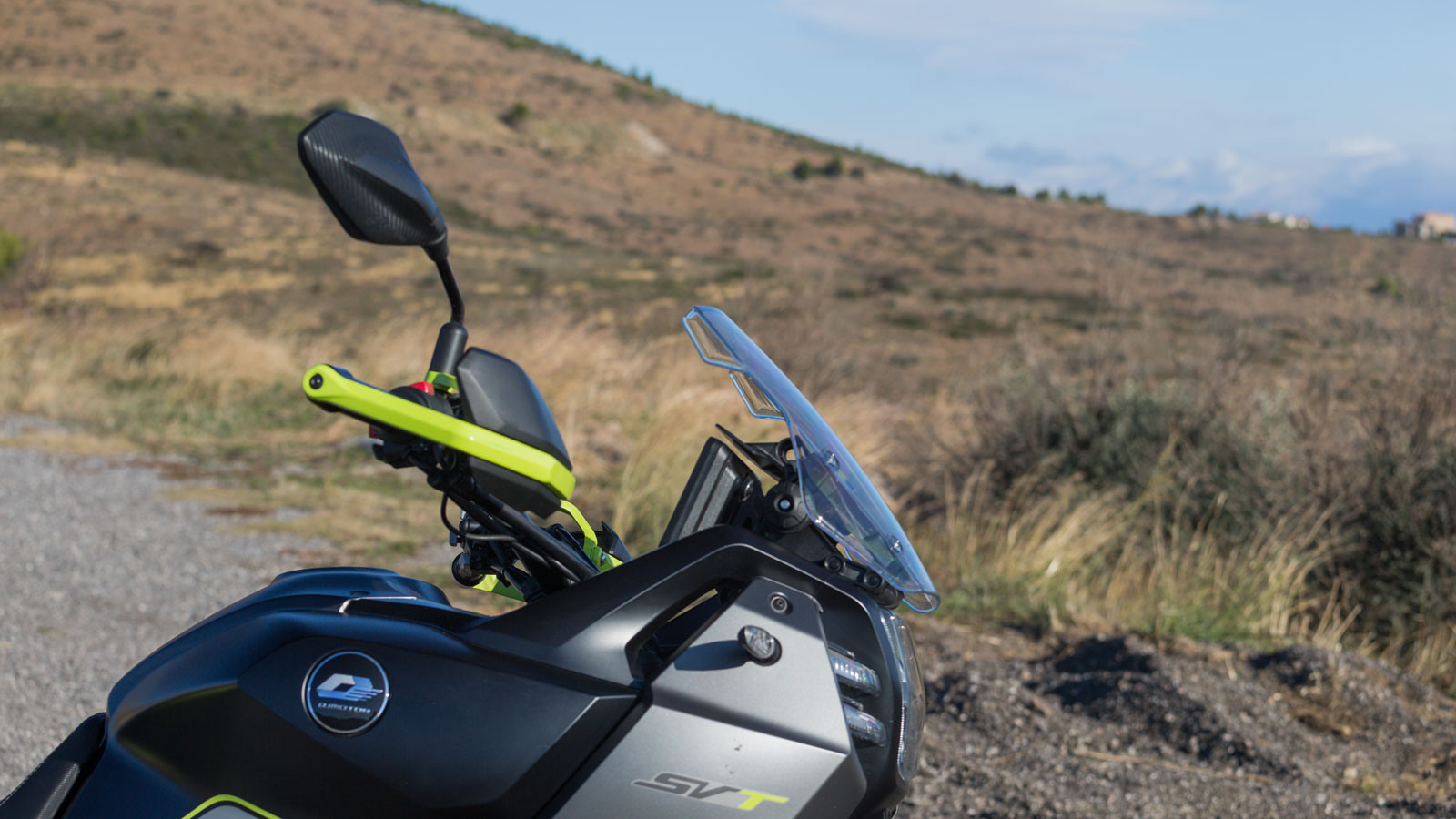 QJMOTOR SVT 650X - Test  