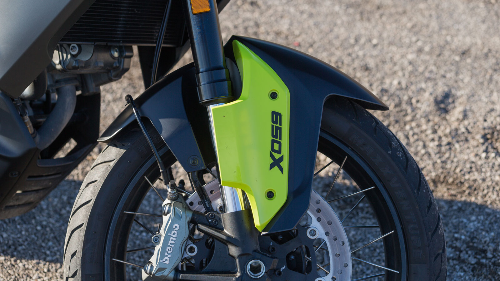 QJMOTOR SVT 650X - Test  