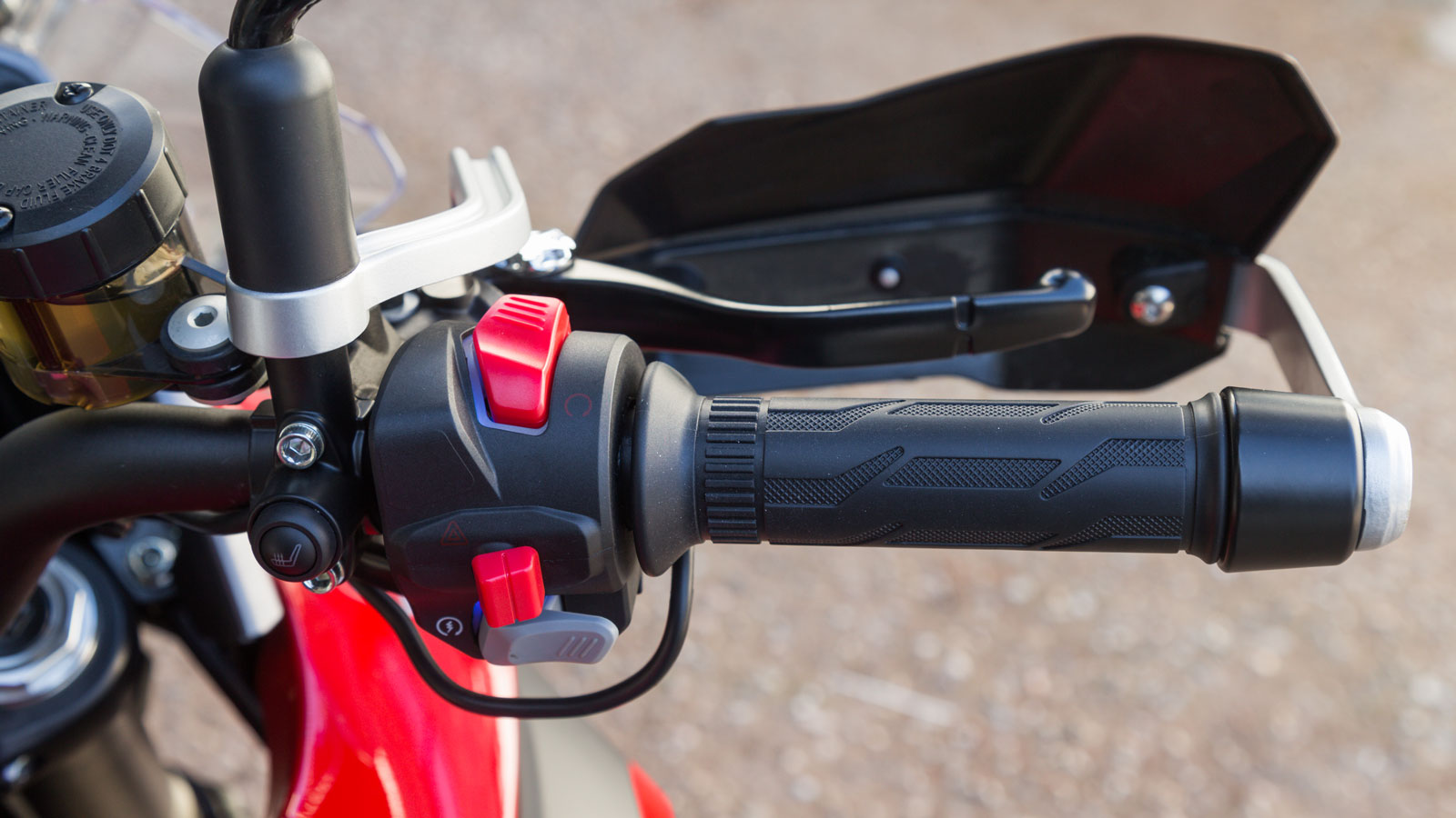 QJMOTOR SRT 700 - Test