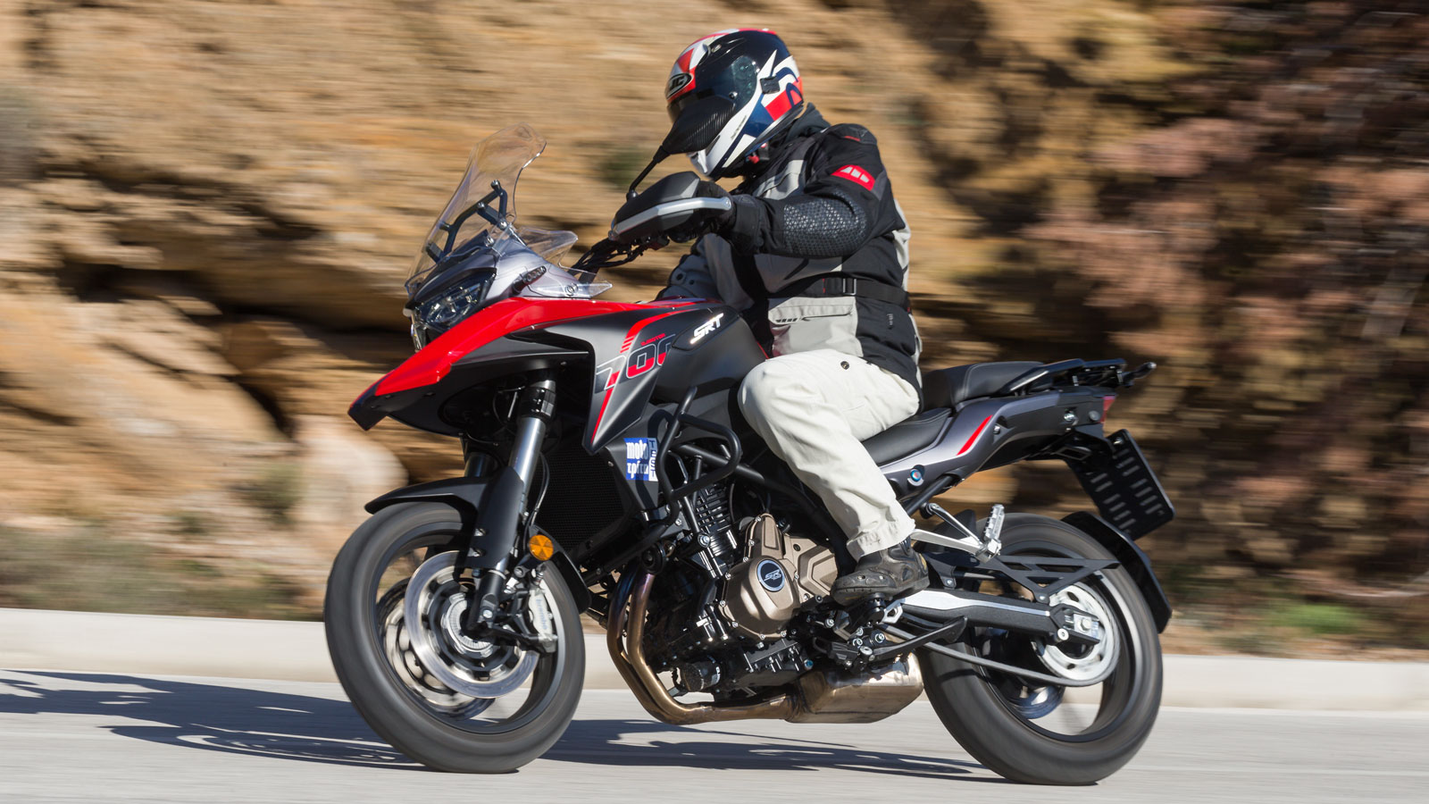 QJMOTOR SRT 700 - Test