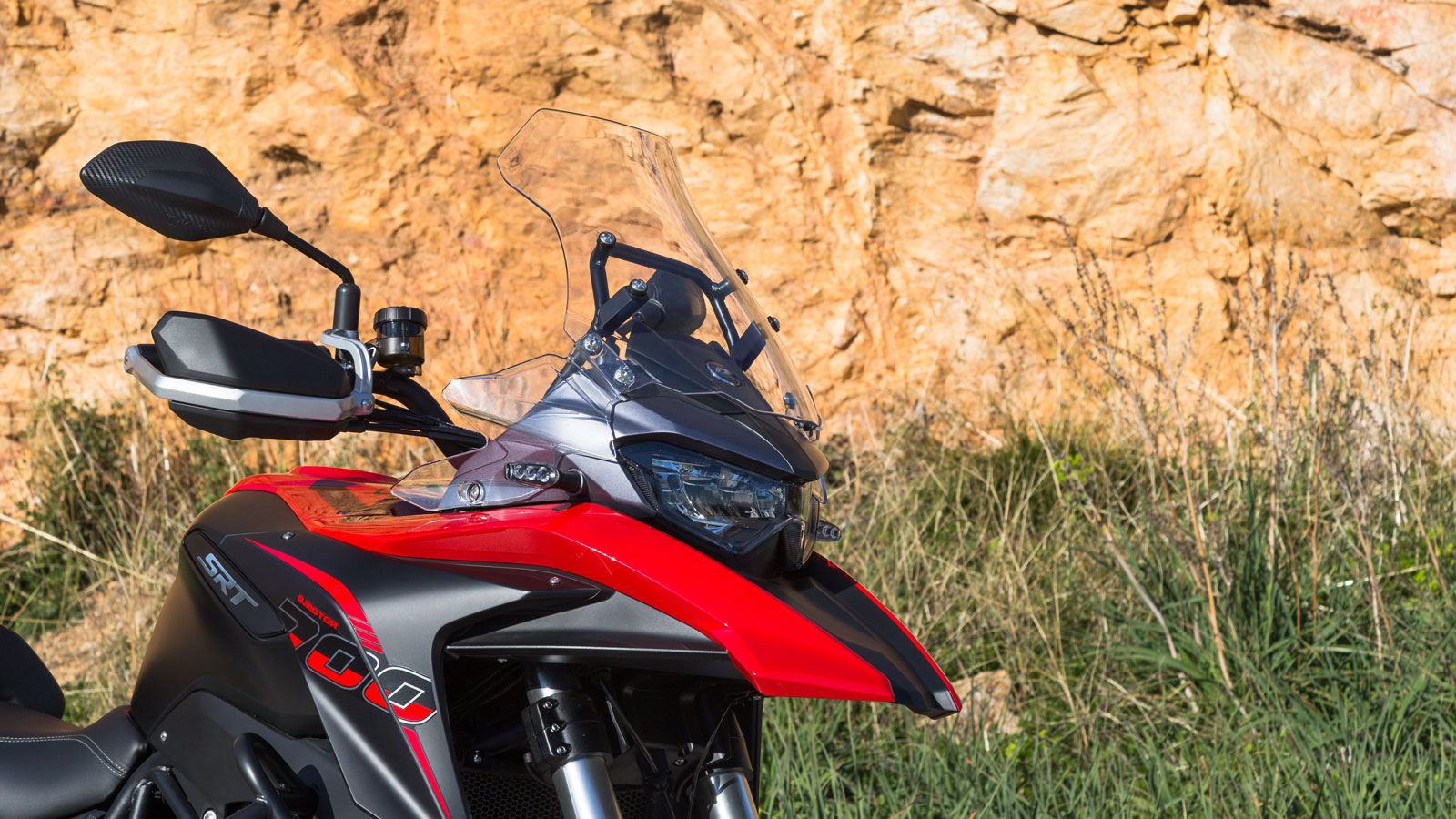 QJMOTOR SRT 700 - Test