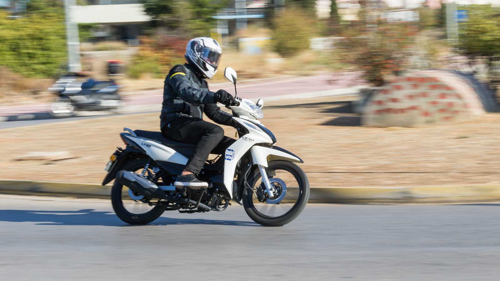Lifan LF 125: Το πιο οικονομικό 125αρι παπί