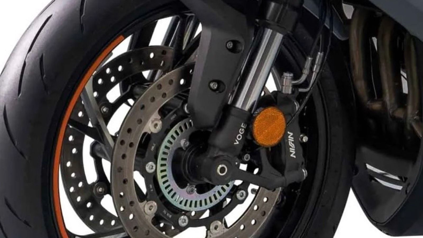 Voge RR500: Νέος τετρακύλινδρος σπορ σίφουνας 475 κ.εκ. με τελική 220 χλμ/ώρα