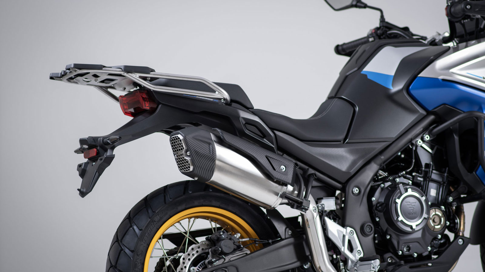 Τα ελαφρύτερα Α2 Adventure με 19αρη ακτινωτό εμπρός