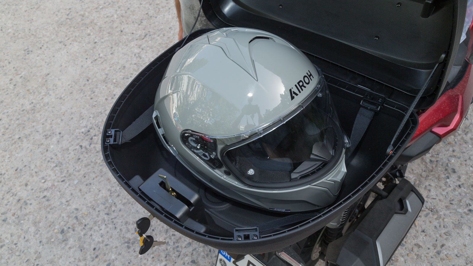 Παρουσίαση: Κεντρική βαλίτσα XVX RX-42-A