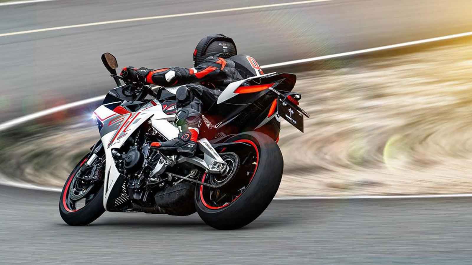 Zontes 703RR: τρικύλινδρος τσαμπουκάς