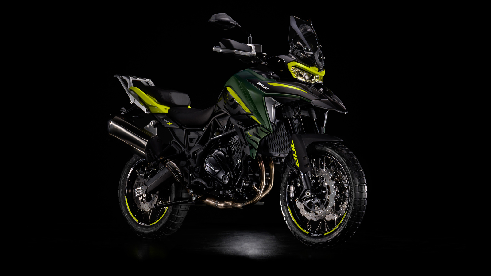 Benelli TRK 702: Mε δώρο βαλίτσες και τέλη κυκλοφορίας 2024