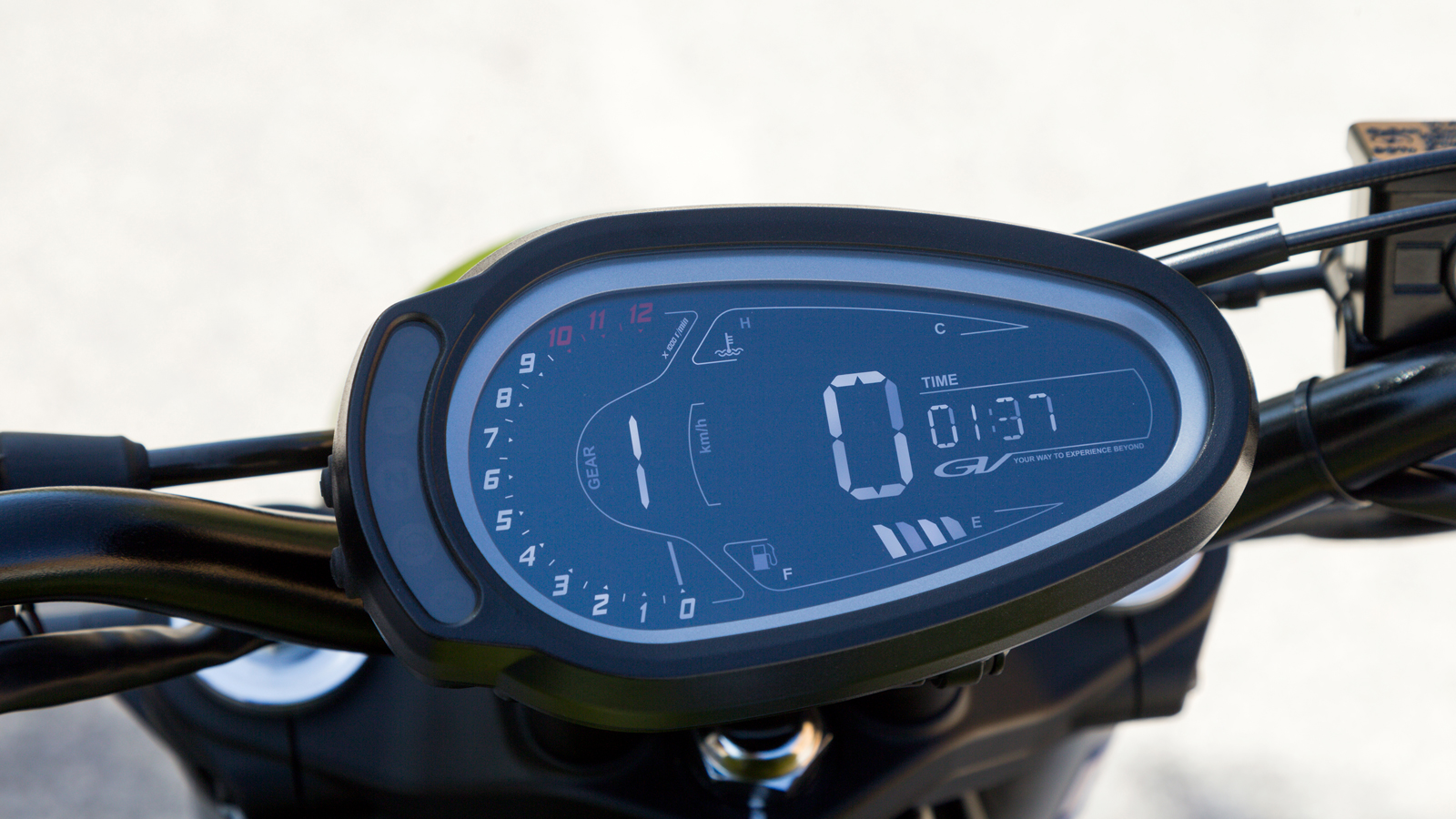 Hyosung Bobber 300 Evo: Κλασική Bobber εμφάνιση με V-twin κινητήρα