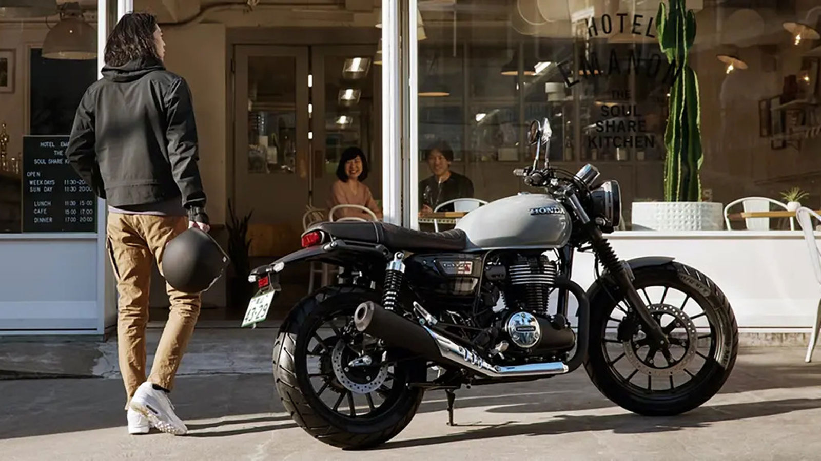 Honda GB350 μια οικονομική - “κλασική“ μοτοσυκλέτα.