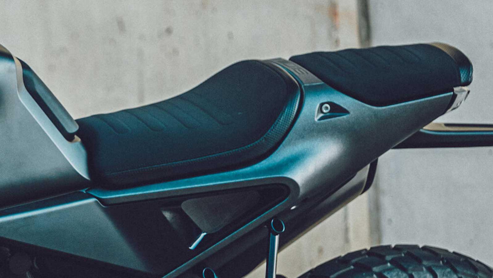 Husqvarna Svartpilen 801: Νέο κεφάλαιο για το «Μαύρο Βέλος» με κινητήρα 799cc 