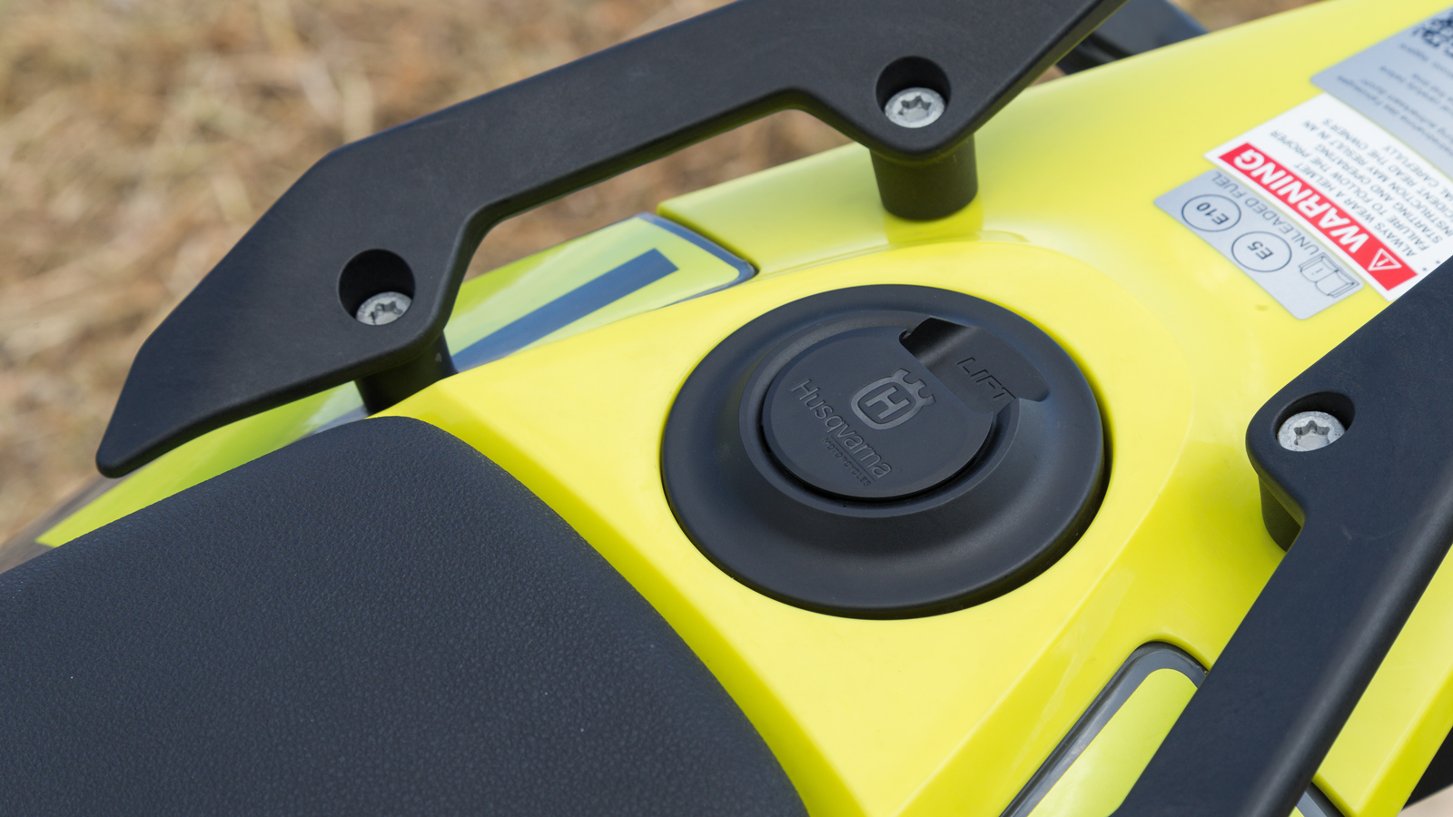 Husqvarna 701 Supermoto - Test 