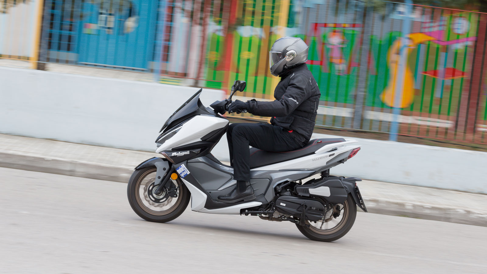 Malaguti Madison 125: Υποψήφιο για Best Scooter by LS2