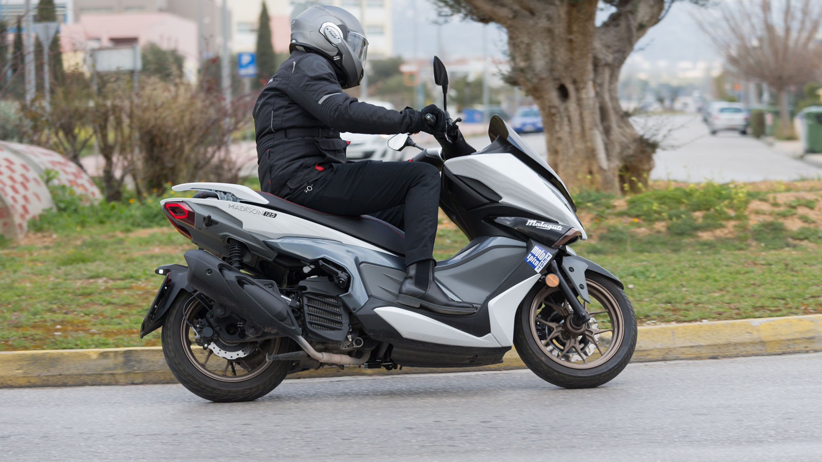 Malaguti Madison 125: Υποψήφιο για Best Scooter by LS2
