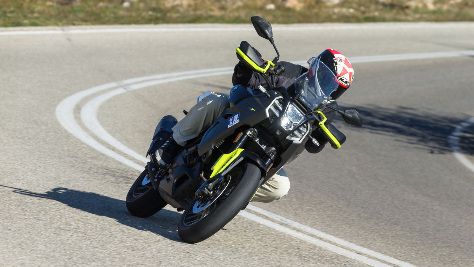 QJMOTOR SVT 650X - Test  