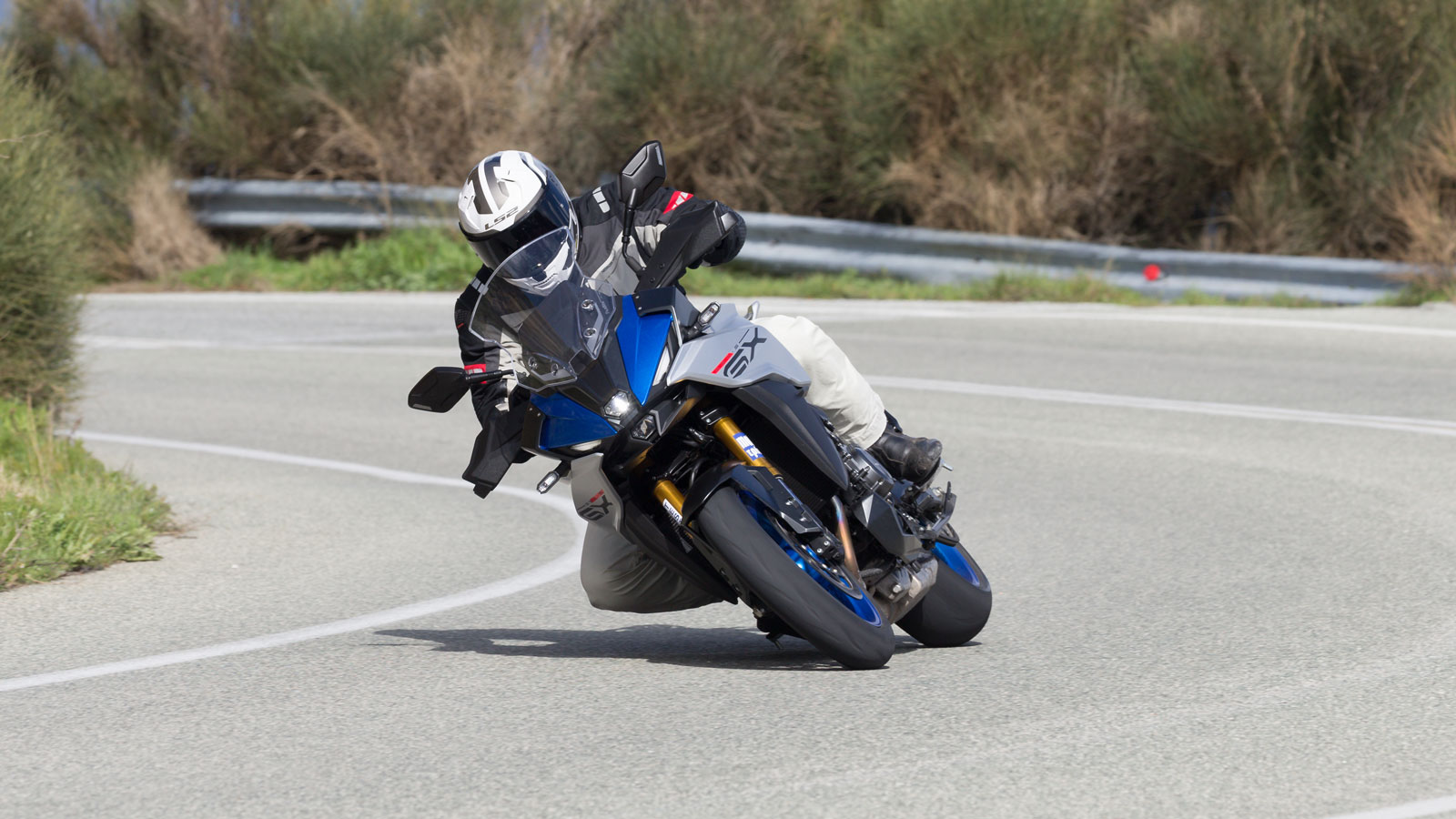 Suzuki GSX-S 1000GX - Υποψήφια για Best Moto by LS2