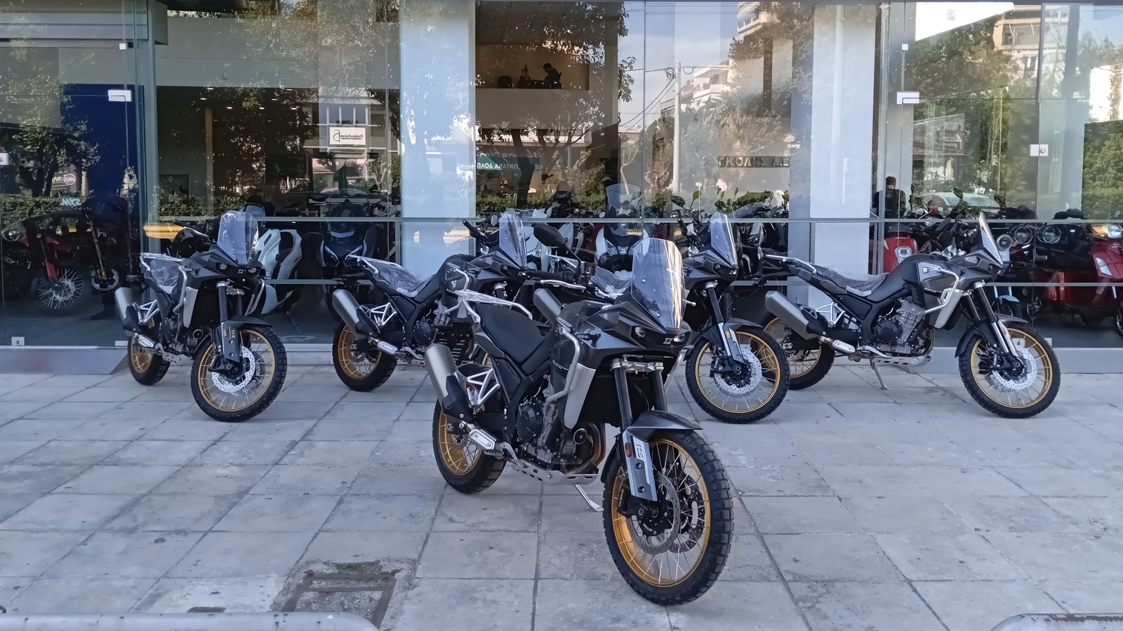 Επίσημη πανελλήνια παρουσίαση του Kove 800X Pro