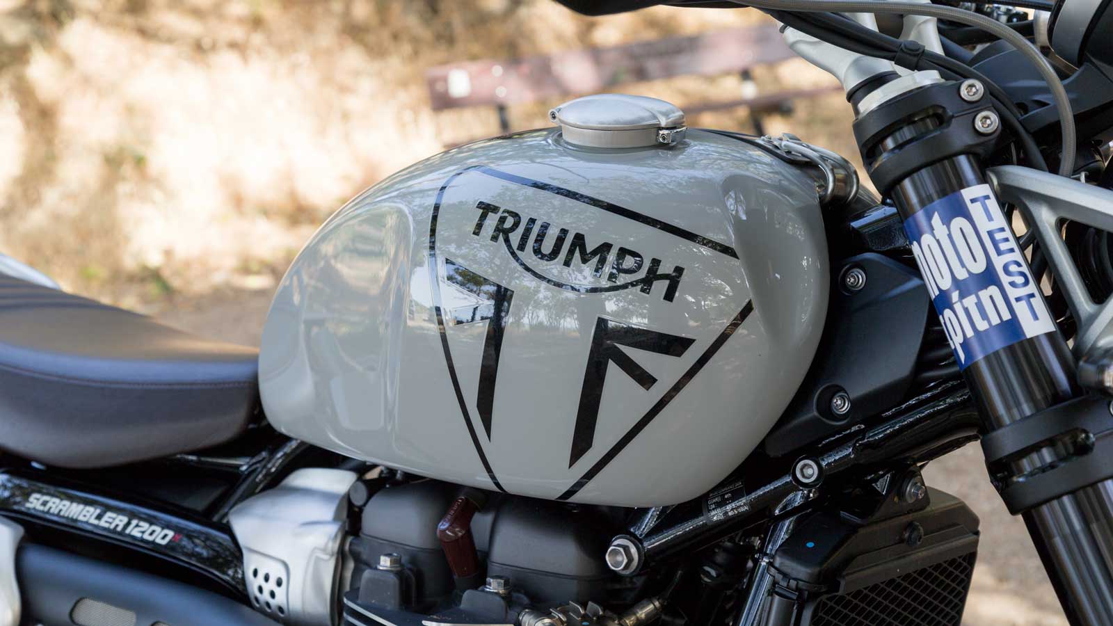 Ο χειμώνας πλησιάζει και μαζί του έρχεται η στιγμή που πολλές μοτοσυκλέτες θα μείνουν για μήνες σταθμευμένες. Το μεγαλύτερο λάθος που μπορεί να κάνει 