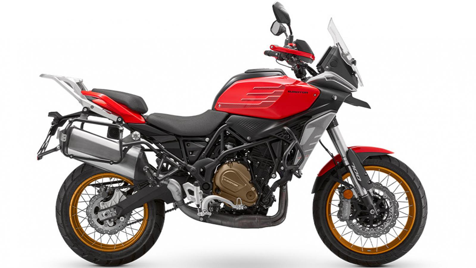 QJMOTOR SRT 700SX: Υποψήφιο για Best Moto by LS2