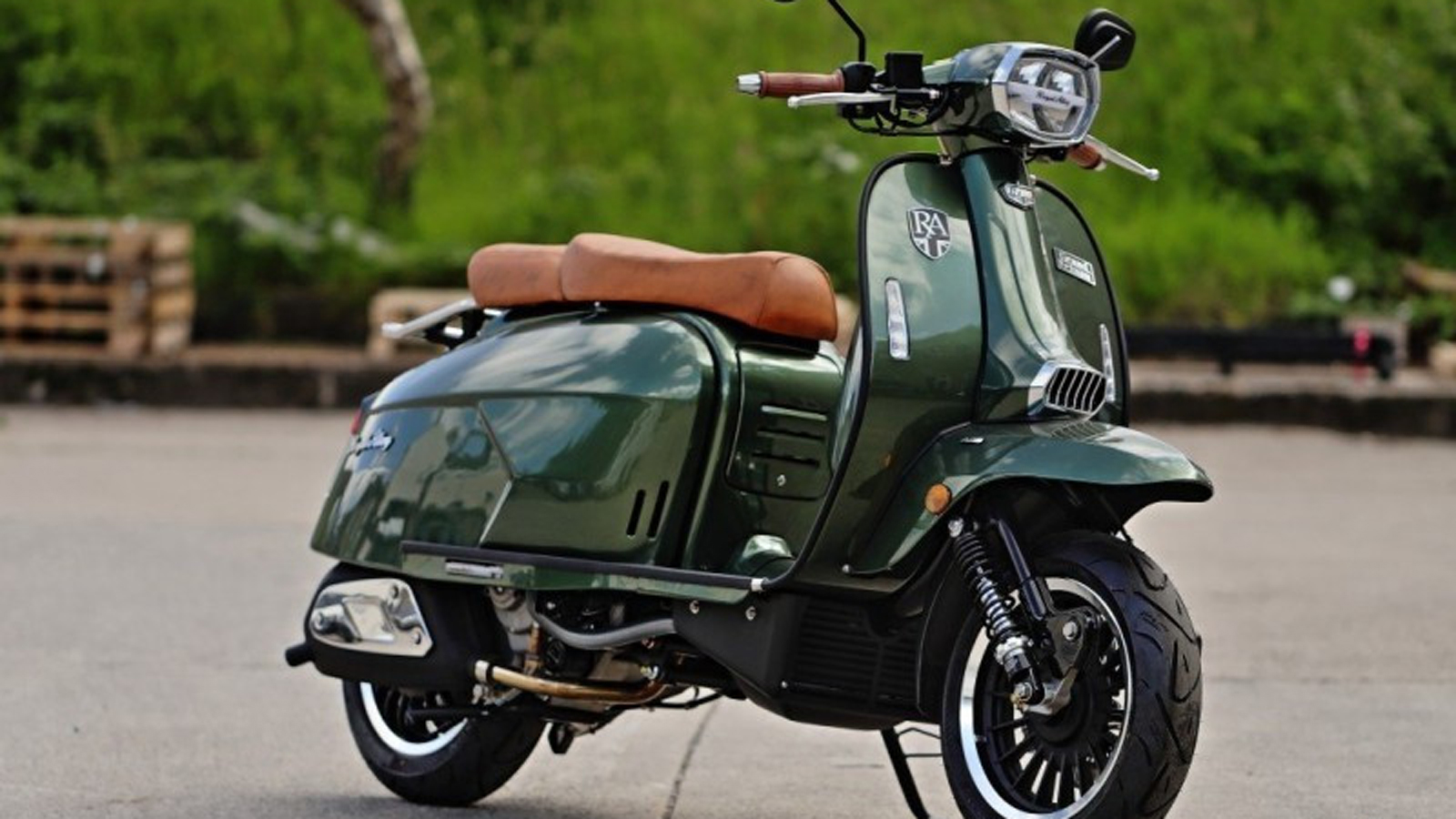 Royal Alloy GP300: Σπιρτόζες επιδόσεις και μεταλλική κατασκευή με ρετρό εμφάνιση 