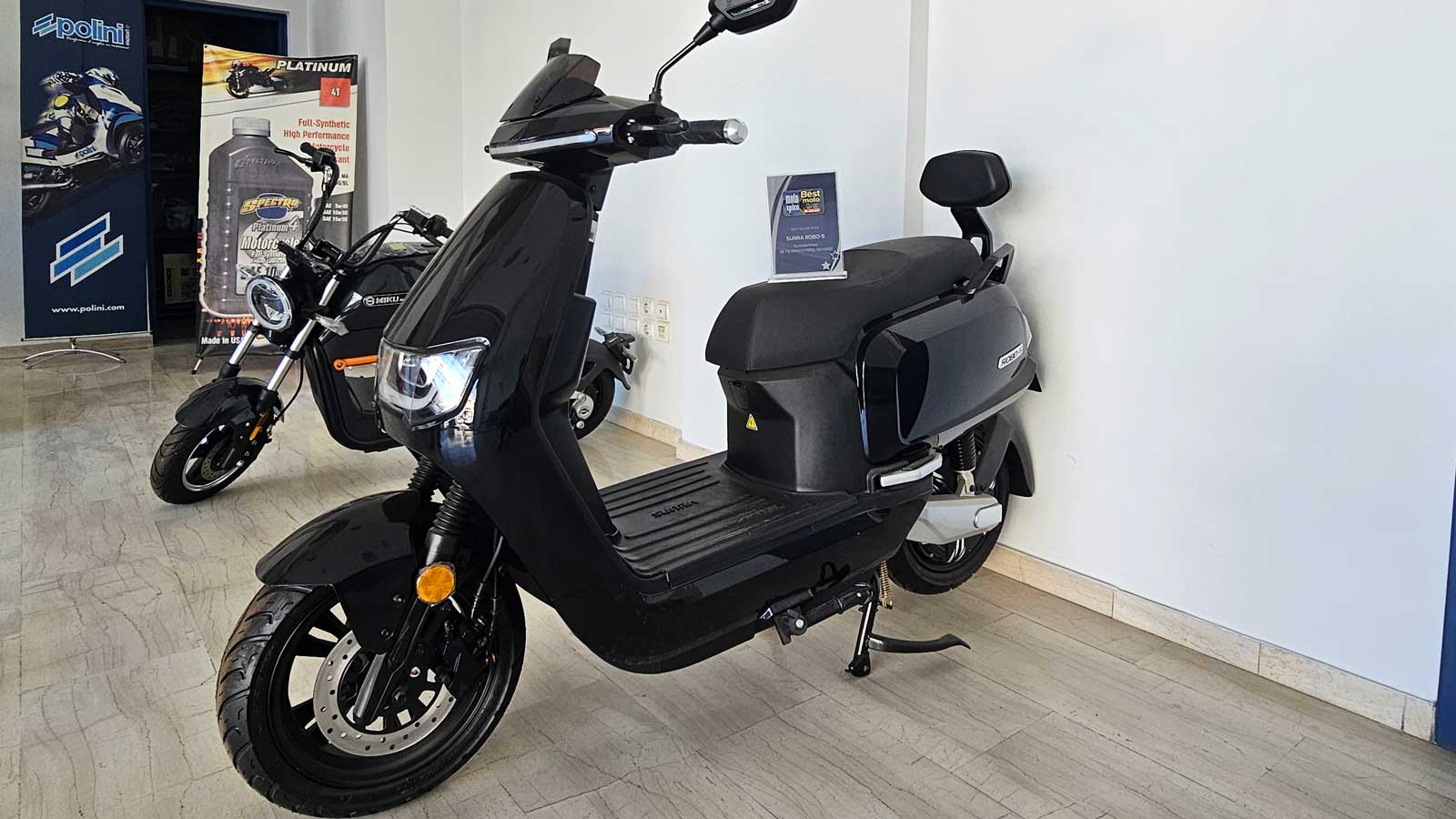 Best Moto by LS2: Παράδοση βραβείου στη Sunra για το Robo S